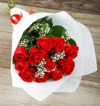9 kırmızı gülden buket çiçeği  Bursa çiçek iznik çiçek online çiçek siparişi 